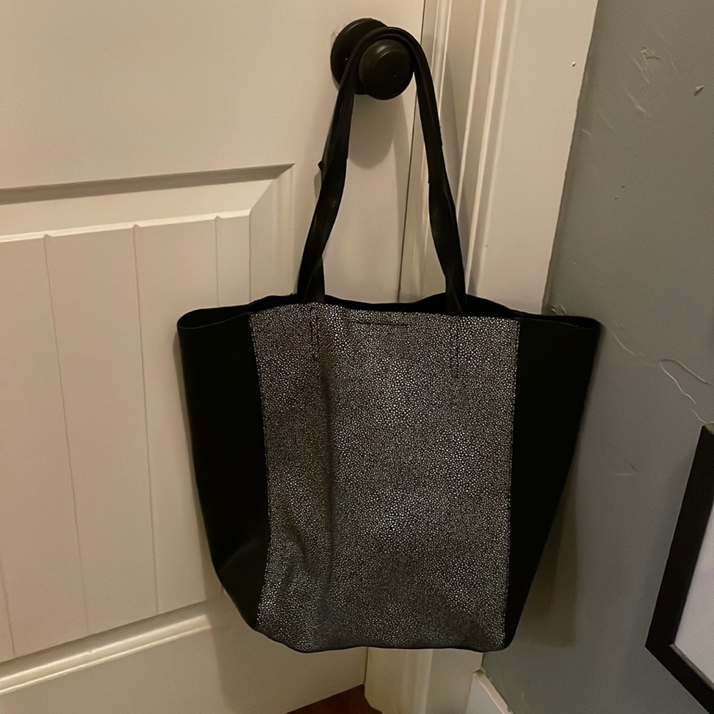 Banana republic shoulder bag